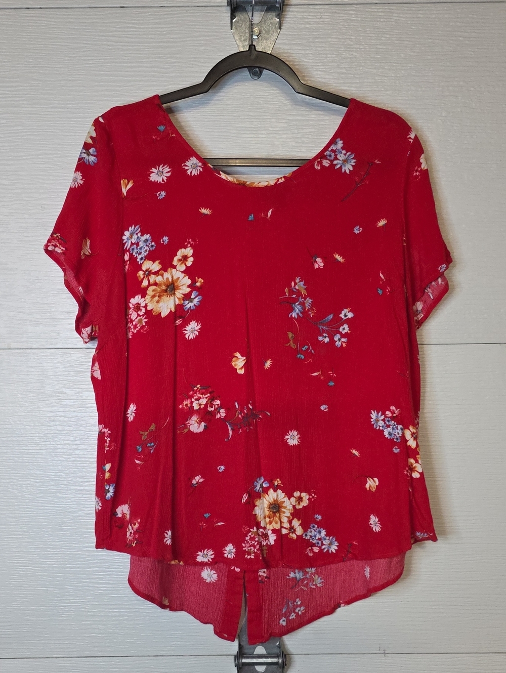 torrid Red Floral Short-Sleeve Pullover Blouse